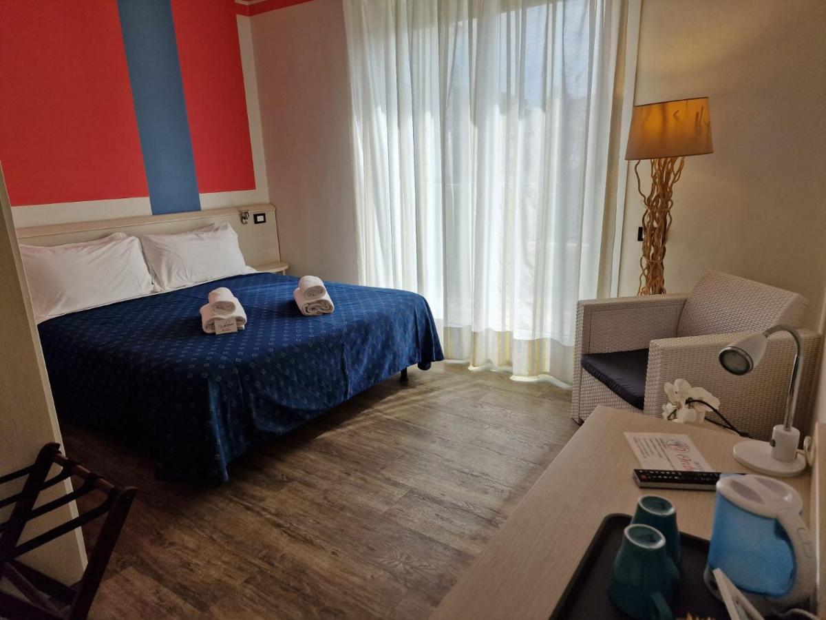 Hotel Orchidea Lignano Sabbiadoro Exterior foto